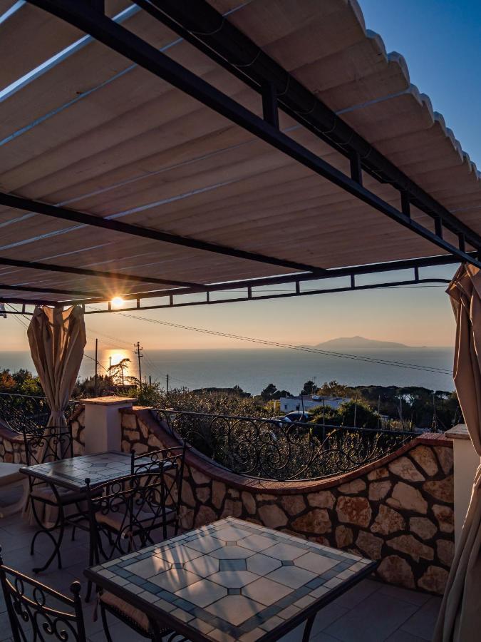 Casa Astra Bed & Breakfast Anacapri  Exterior photo